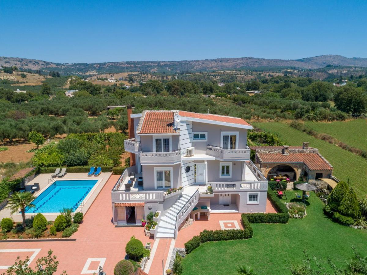 Villa Marianna Vryses Exterior photo
