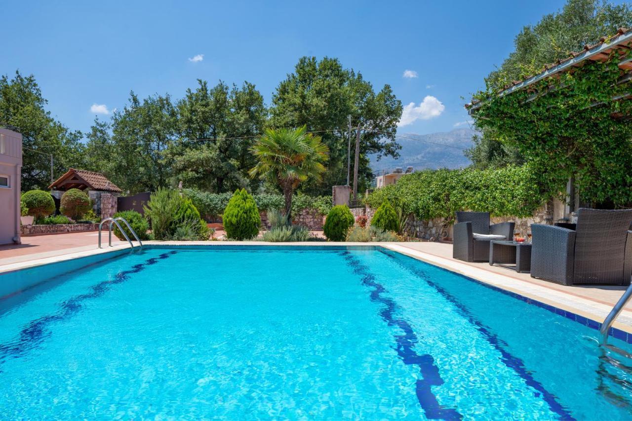 Villa Marianna Vryses Exterior photo
